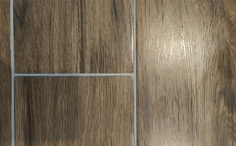 仿木纹地砖是否美缝