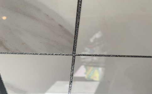 厨房是先美缝还是先安油烟机